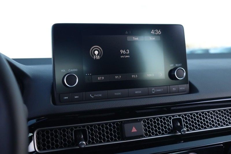 Honda Civic Hatchback Vehicle Image 11