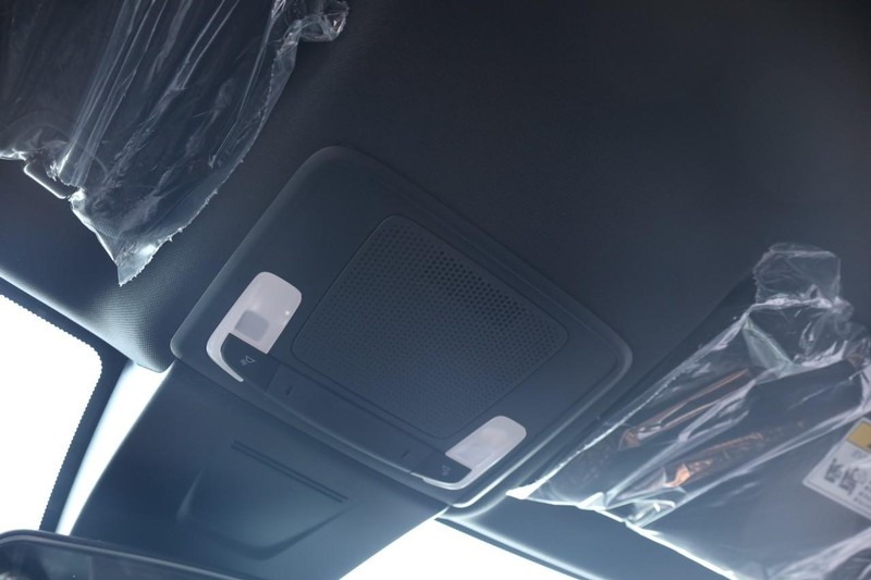 Honda Civic Hatchback Vehicle Image 16