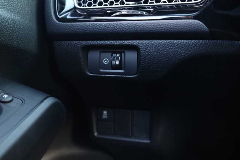 Honda Civic Hatchback Vehicle Image 18