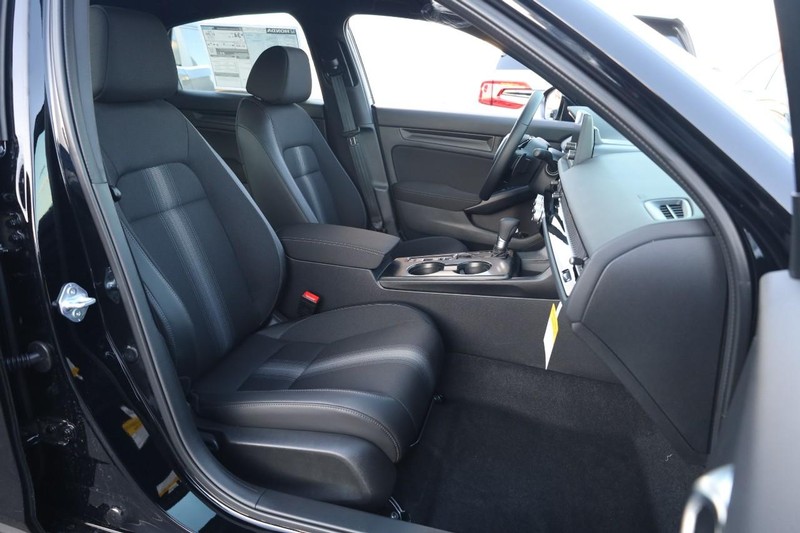 Honda Civic Hatchback Vehicle Image 23