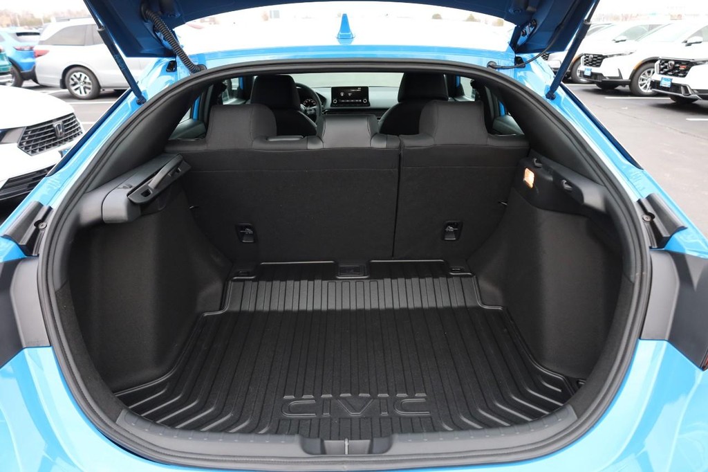 Honda Civic Hatchback Vehicle Image 07