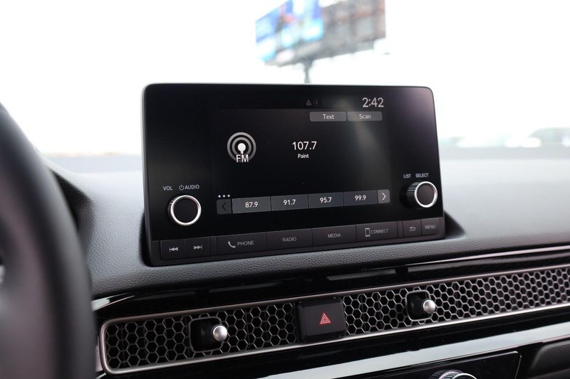 Honda Civic Hatchback Vehicle Image 11