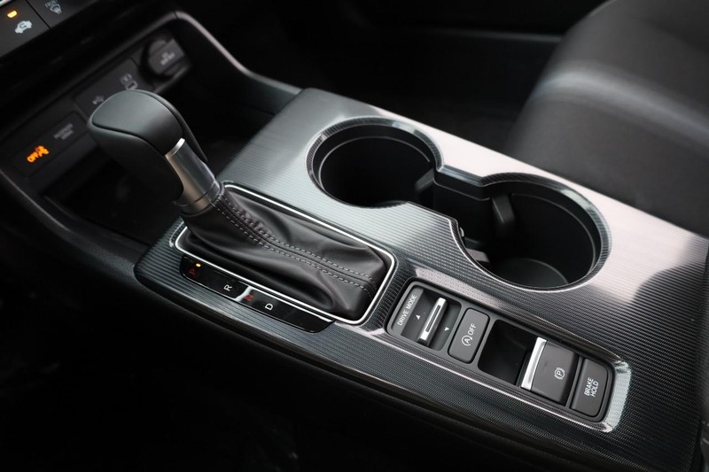 Honda Civic Hatchback Vehicle Image 15