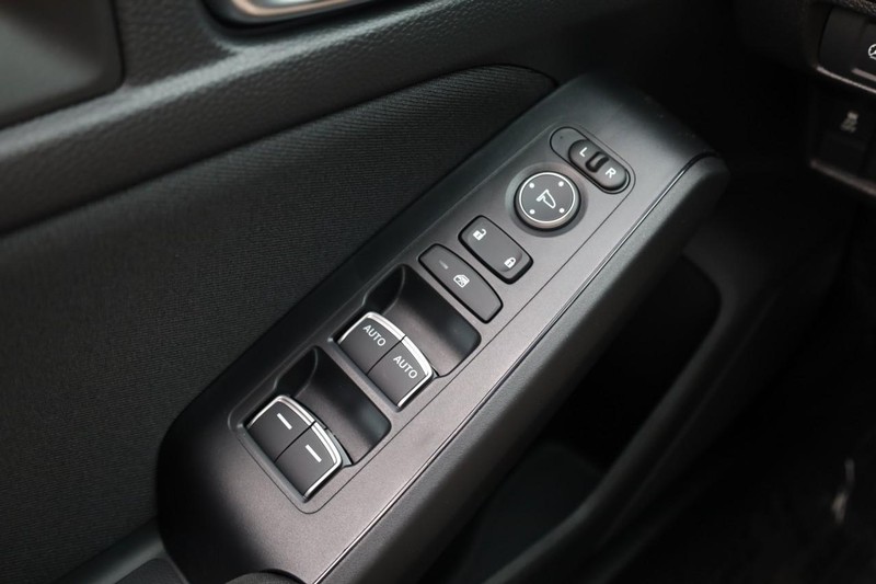 Honda Civic Hatchback Vehicle Image 17