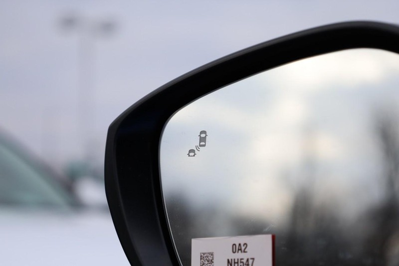 Honda Civic Hatchback Vehicle Image 19