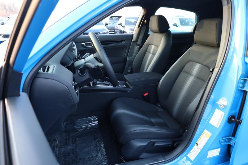 Honda Civic Hatchback Hybrid Vehicle Image 08