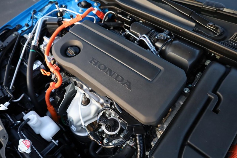 Honda Civic Hatchback Hybrid Vehicle Image 22