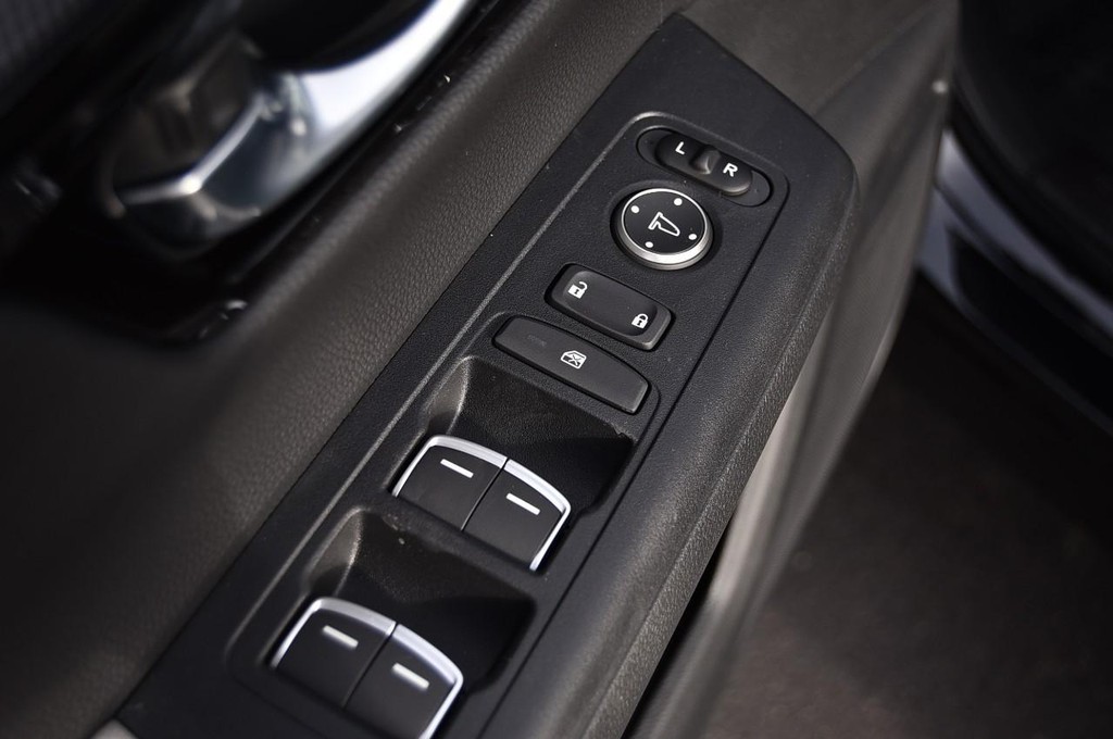 Honda CR-V Vehicle Image 08