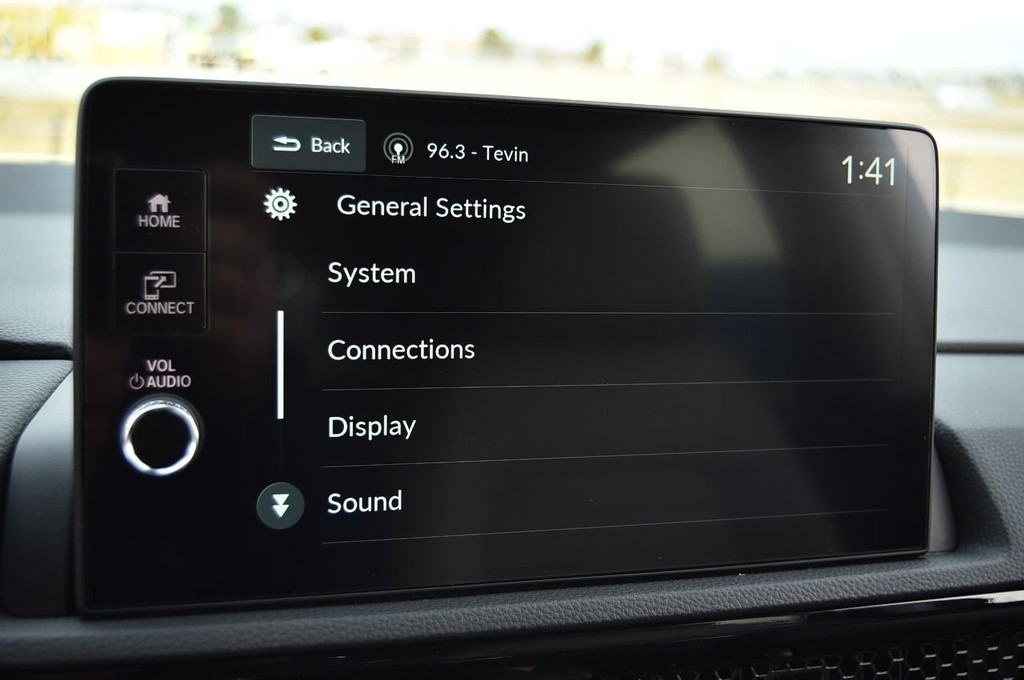 Honda CR-V Vehicle Image 15