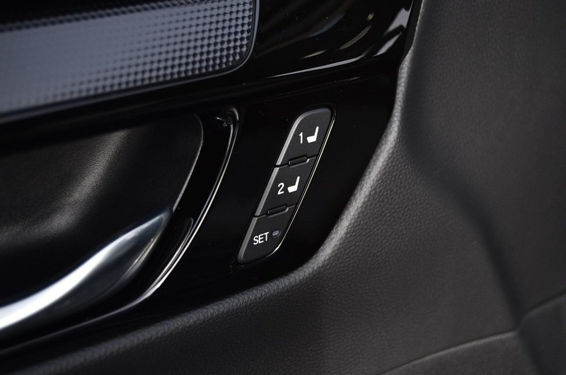 Honda CR-V Vehicle Image 09