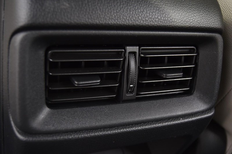 Honda CR-V Vehicle Image 26