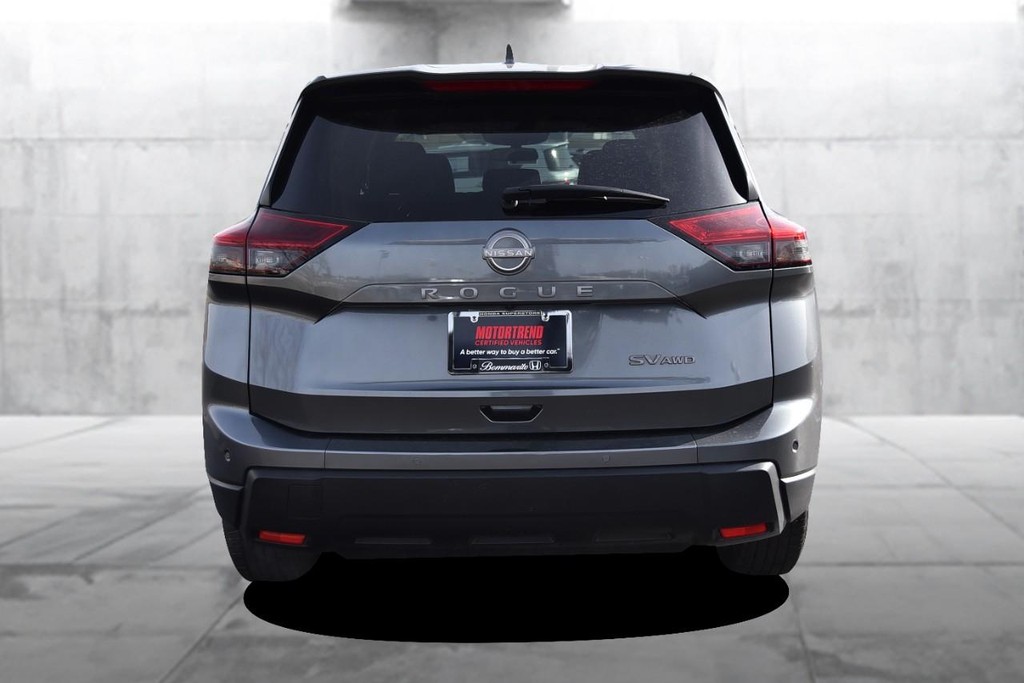 Nissan Rogue Vehicle Image 06