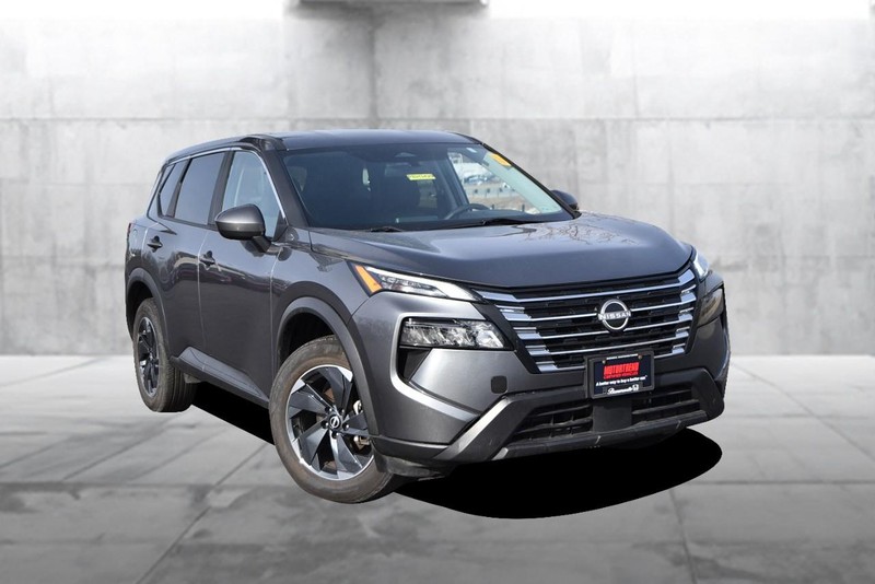 Nissan Rogue Vehicle Image 02