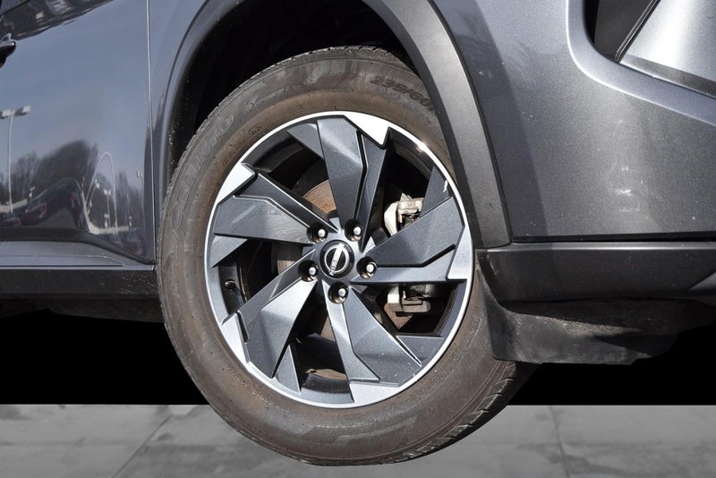 Nissan Rogue Vehicle Image 03