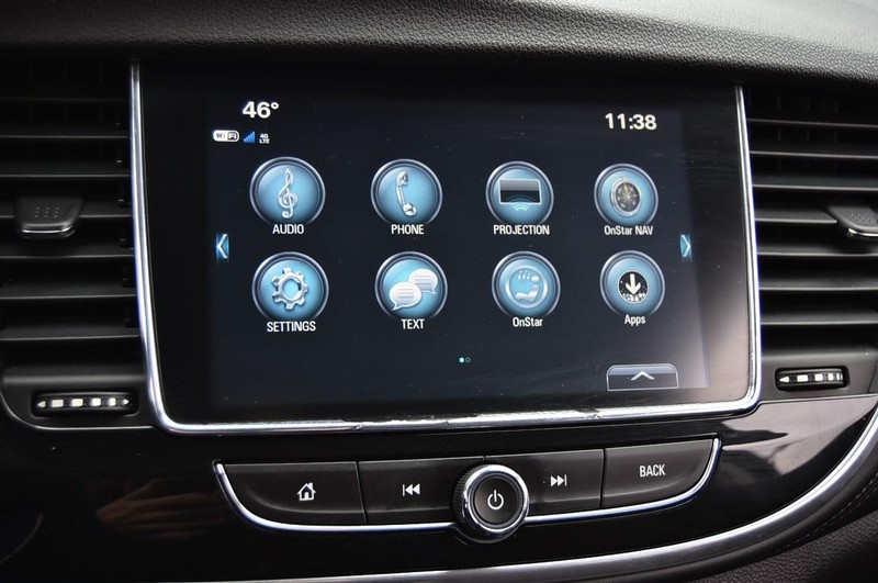 Buick Encore Vehicle Full-screen Gallery Image 12
