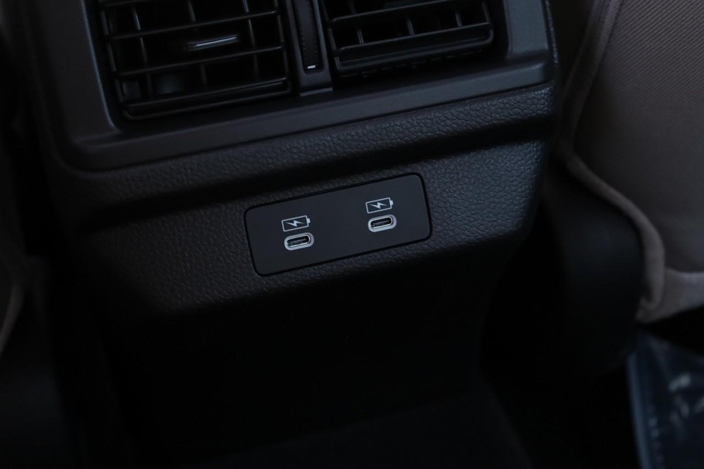 Honda Accord Sedan Vehicle Image 19