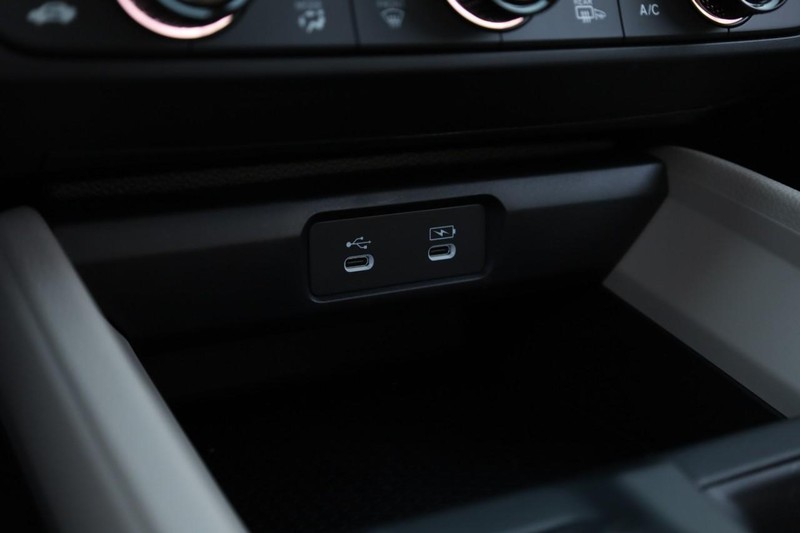 Honda Accord Sedan Vehicle Image 13