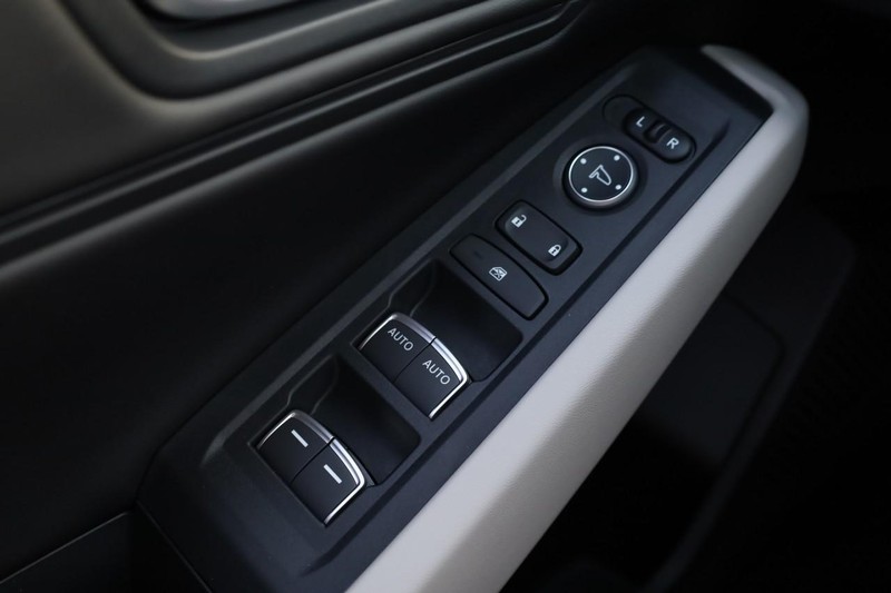 Honda Accord Sedan Vehicle Image 16