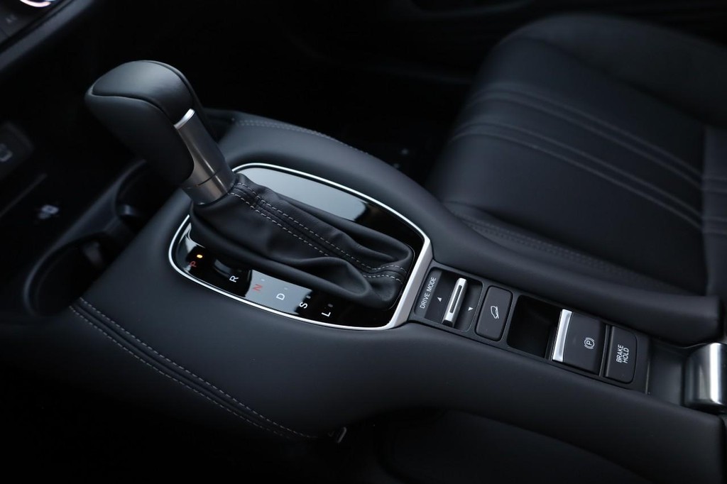 Honda HR-V Vehicle Image 16