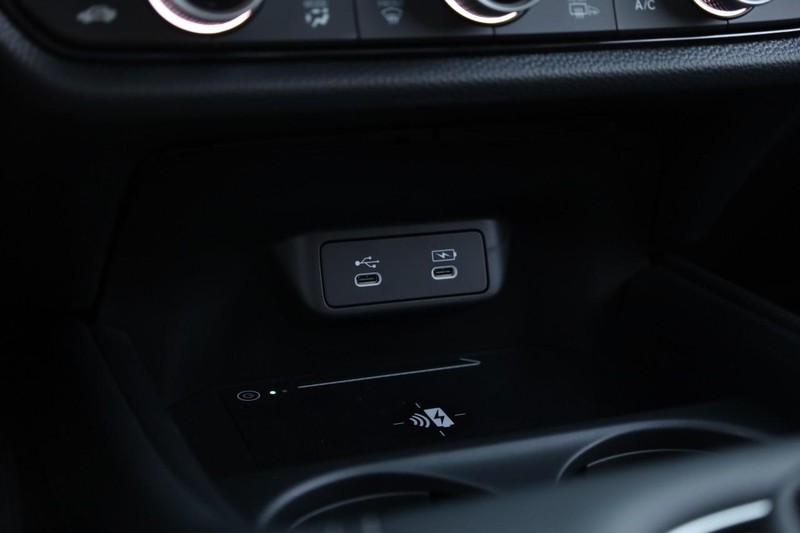 Honda HR-V Vehicle Image 15