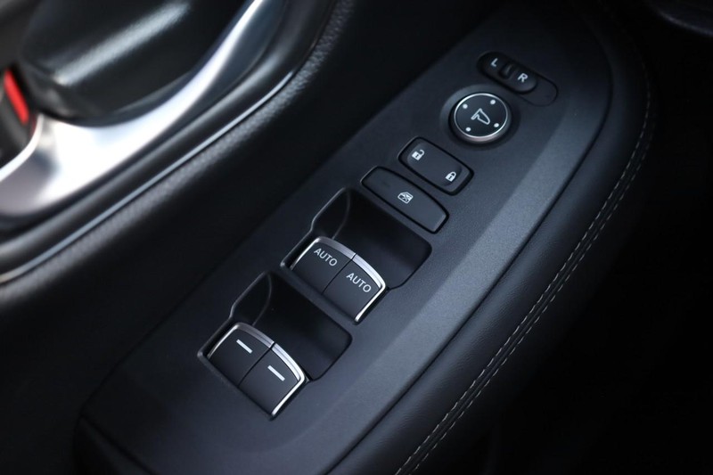 Honda HR-V Vehicle Image 18