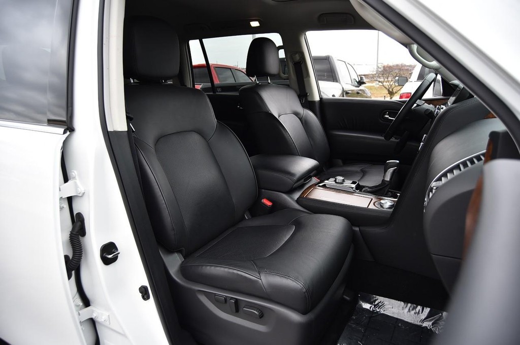 Nissan Armada Vehicle Image 26