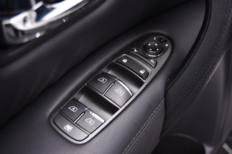 Nissan Armada Vehicle Image 08