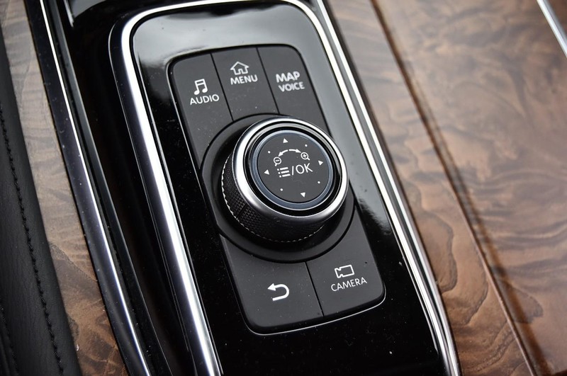 Nissan Armada Vehicle Image 22