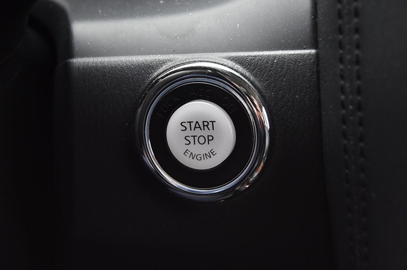 Nissan Armada Vehicle Image 23