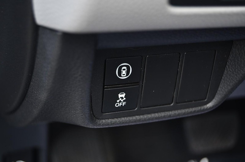 Honda Accord Sedan Vehicle Full-screen Gallery Image 11