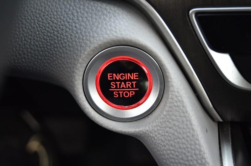 Honda Accord Sedan Vehicle Full-screen Gallery Image 19