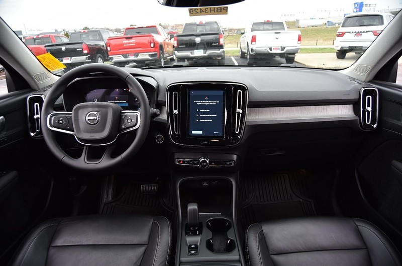 Volvo XC40 Vehicle Image 07