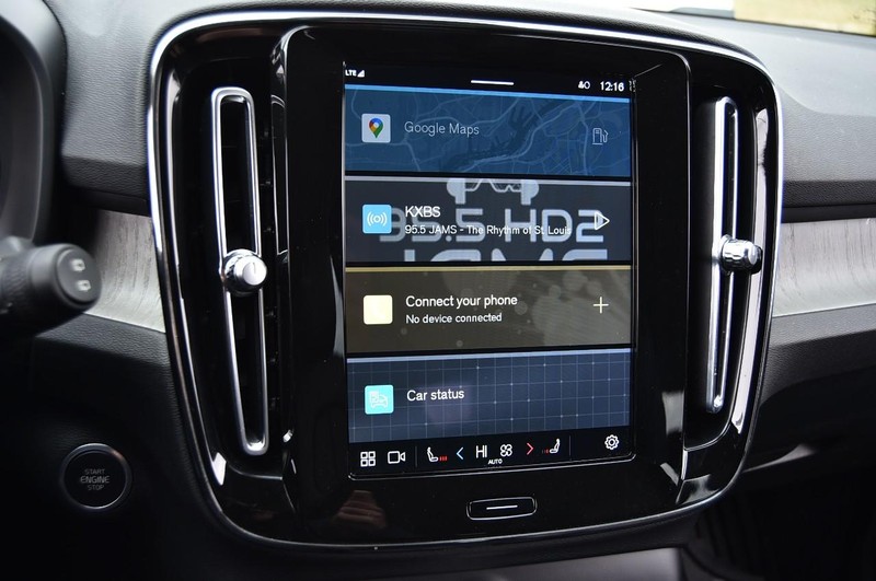 Volvo XC40 Vehicle Image 15