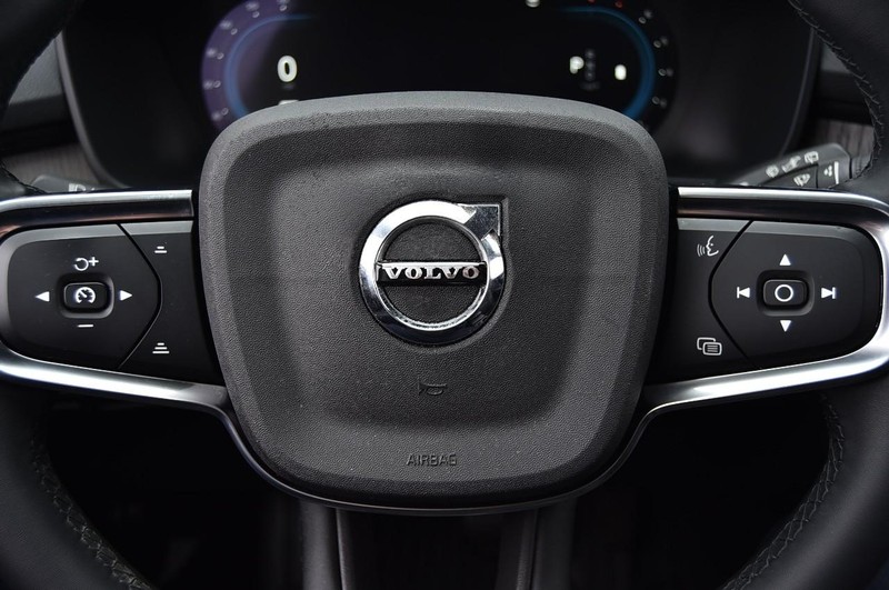 Volvo XC40 Vehicle Image 19