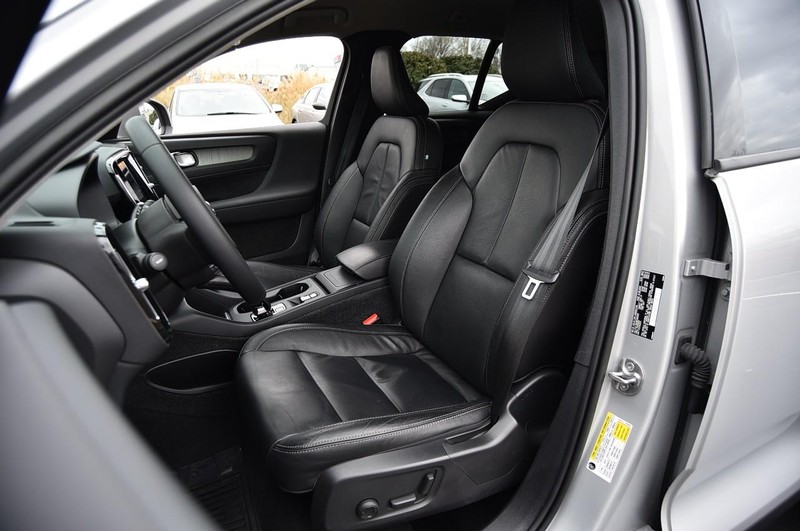 Volvo XC40 Vehicle Image 20