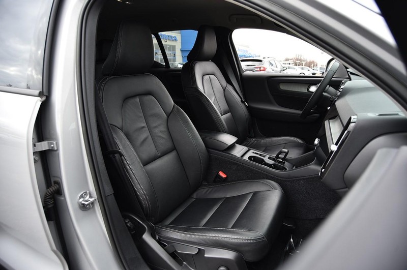 Volvo XC40 Vehicle Image 21