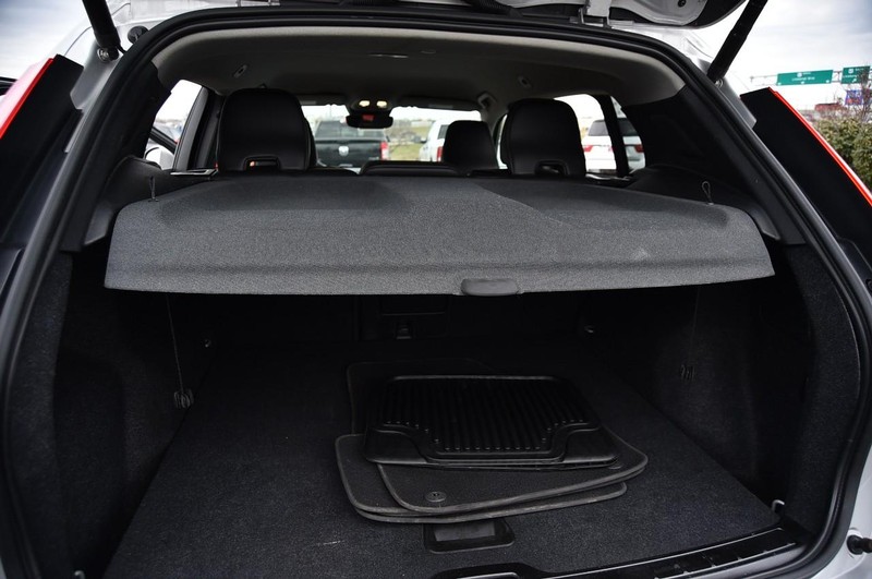 Volvo XC40 Vehicle Image 24