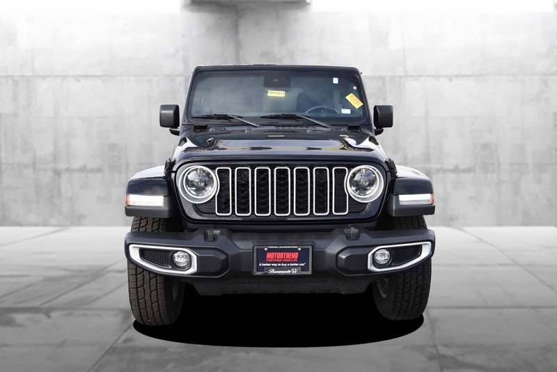 Jeep Wrangler Vehicle Image 04