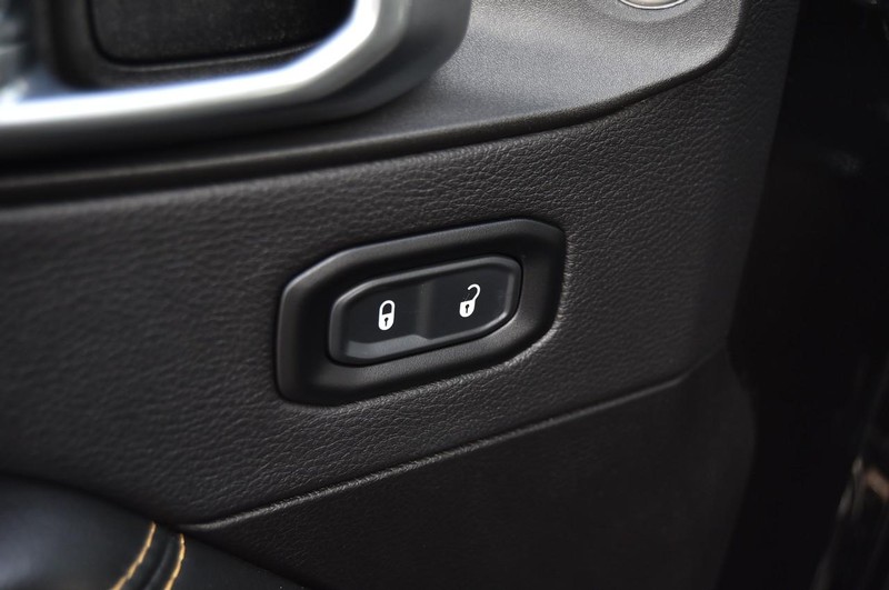 Jeep Wrangler Vehicle Image 08