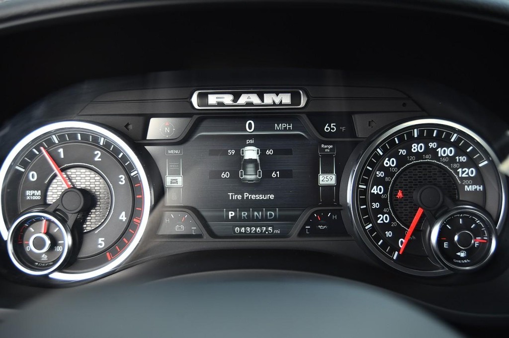 Ram 2500 Vehicle Image 15