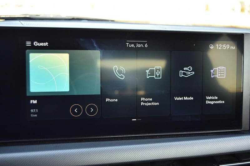 Hyundai Sonata Vehicle Image 13