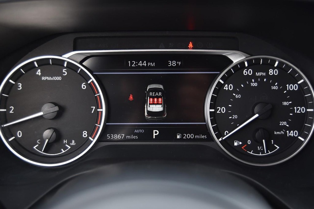 Nissan Rogue Vehicle Image 11