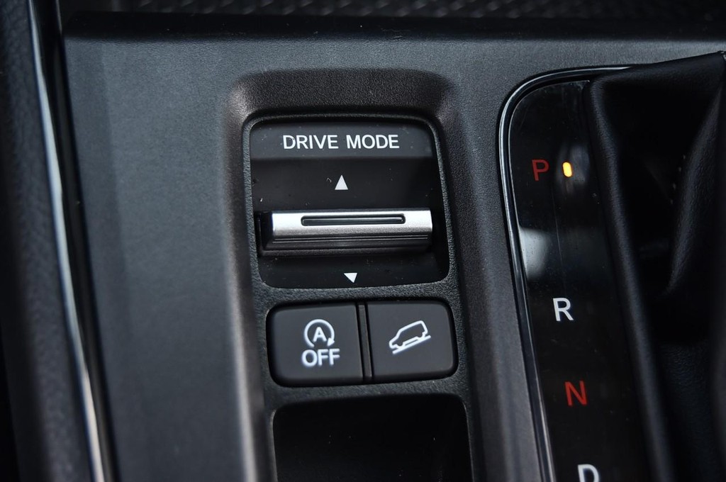 Honda CR-V Vehicle Image 17