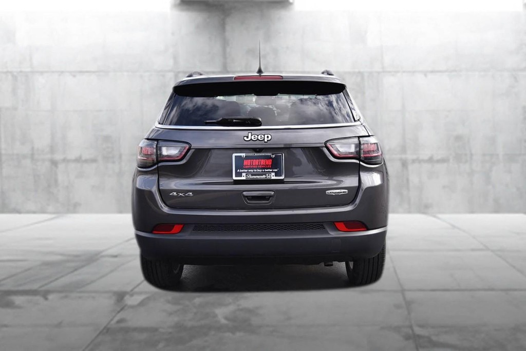 Jeep Compass Vehicle Image 06