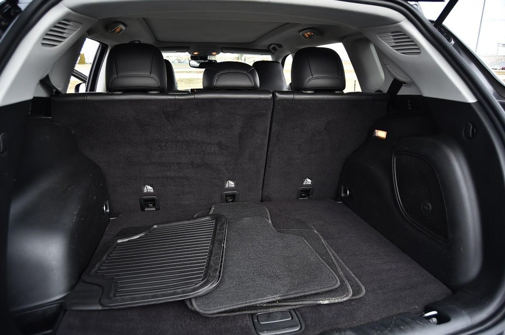 Jeep Compass Vehicle Image 25