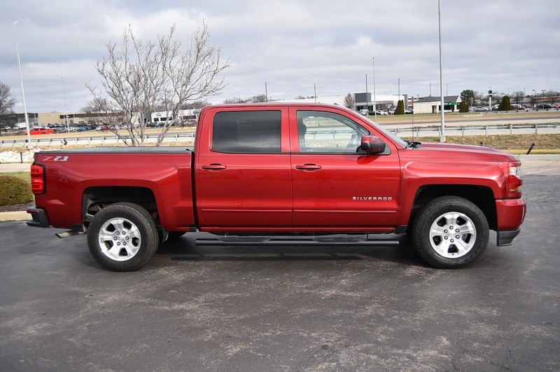 Chevrolet Silverado 1500 Vehicle Image 05