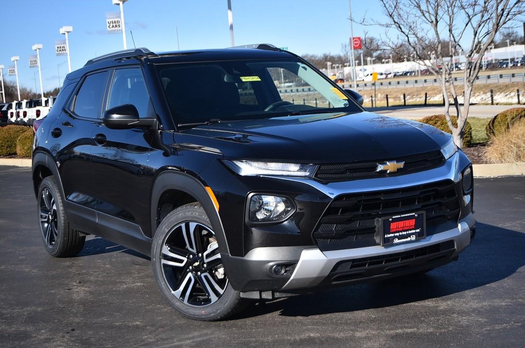 Chevrolet TrailBlazer Vehicle Image 02