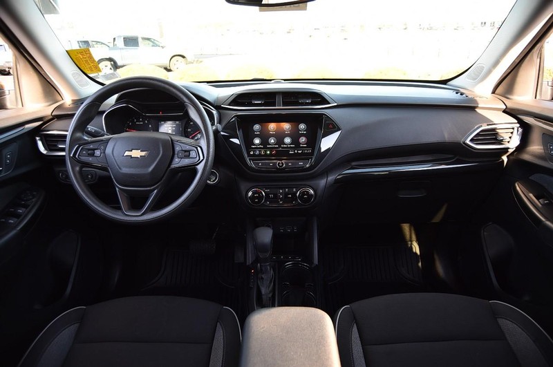 Chevrolet TrailBlazer Vehicle Image 07