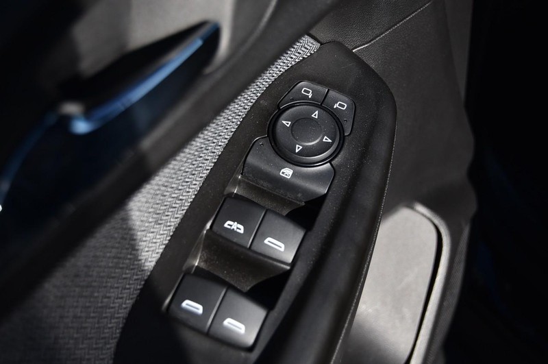 Chevrolet TrailBlazer Vehicle Image 08