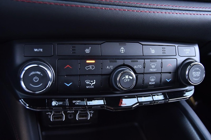 Dodge Durango Vehicle Image 15